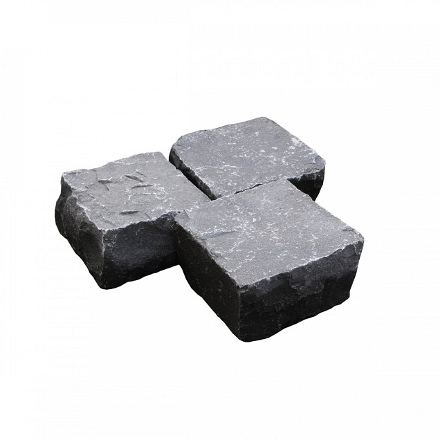 Vietnamees basalt kei 14x14x8-10 cm.